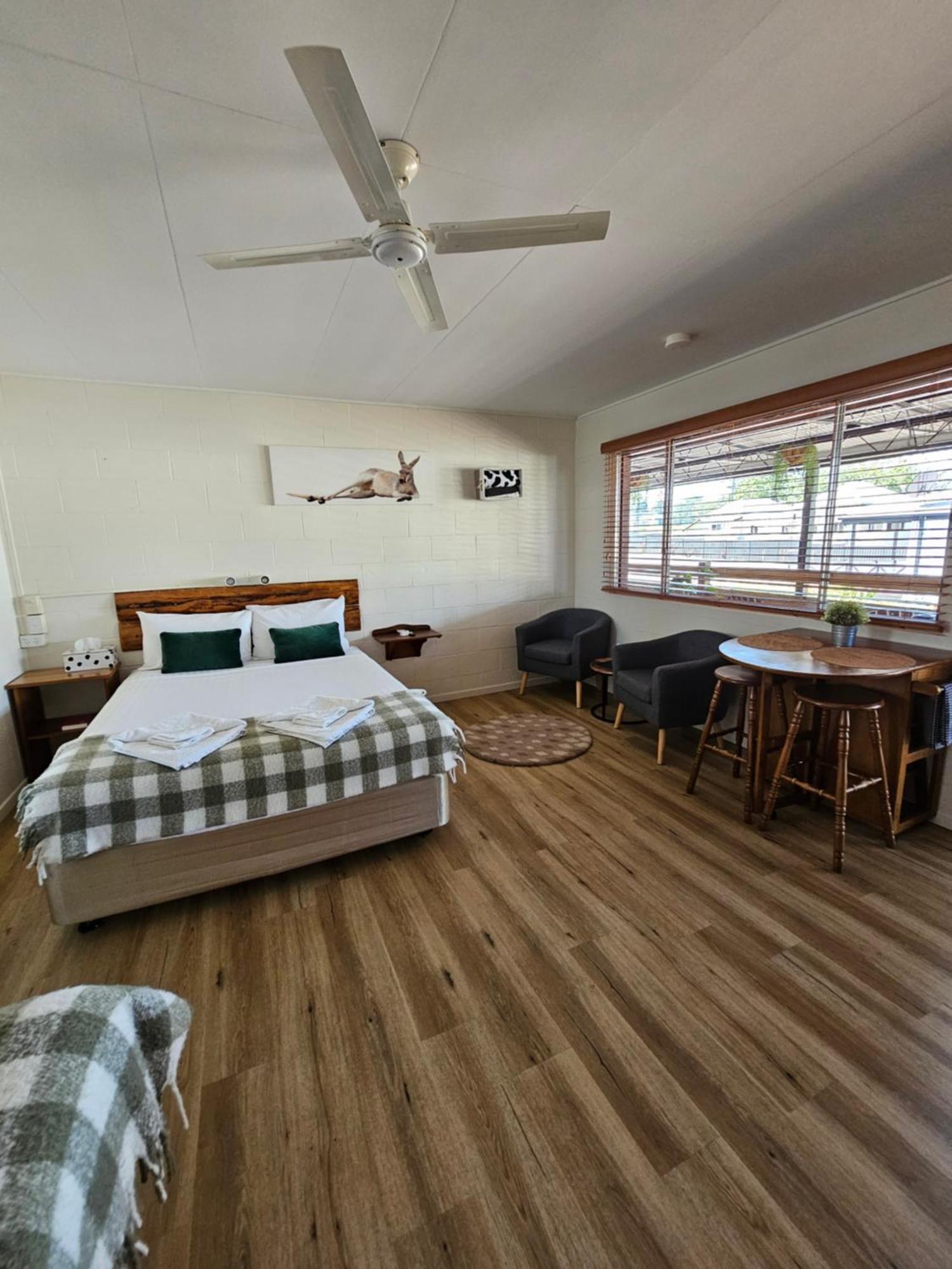 Kilcoy Motel エクステリア 写真